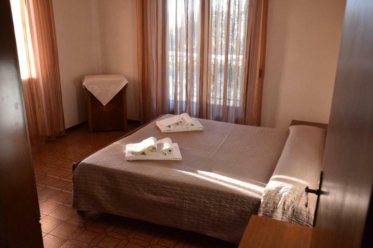 Casa Vacanze Ester Brenzone sul Garda Kültér fotó